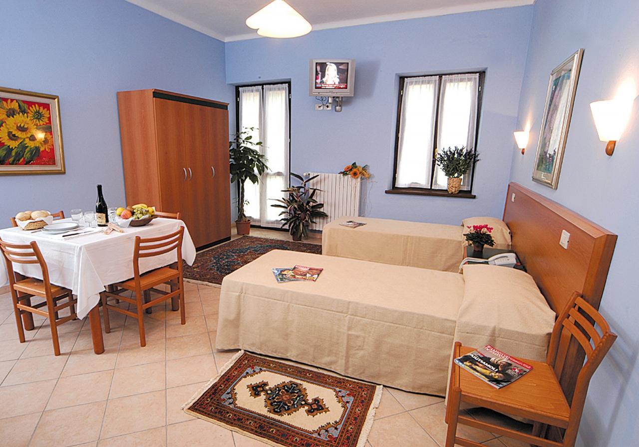 Casa Vacanze Provenzale Torre Pellice Exterior photo